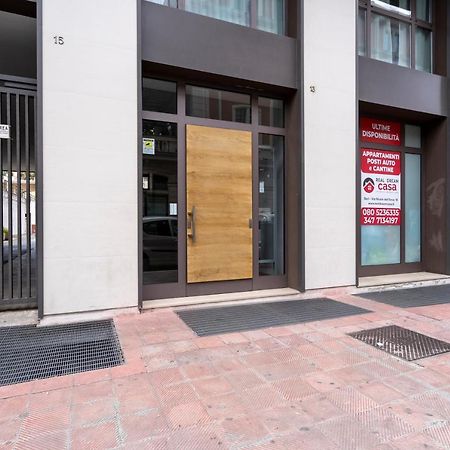 Twelve12 - Universita & Stazione Aparment バーリ エクステリア 写真