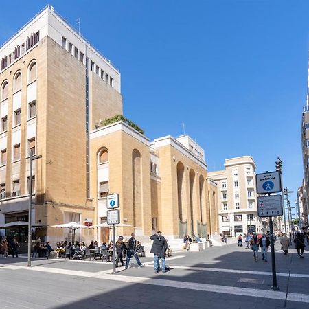 Twelve12 - Universita & Stazione Aparment バーリ エクステリア 写真